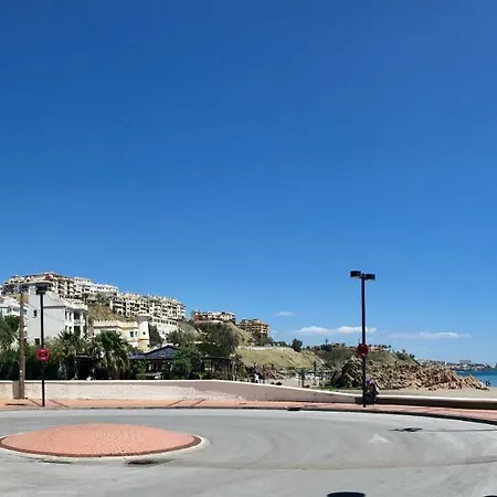 Apartamento With Views Fuengirola